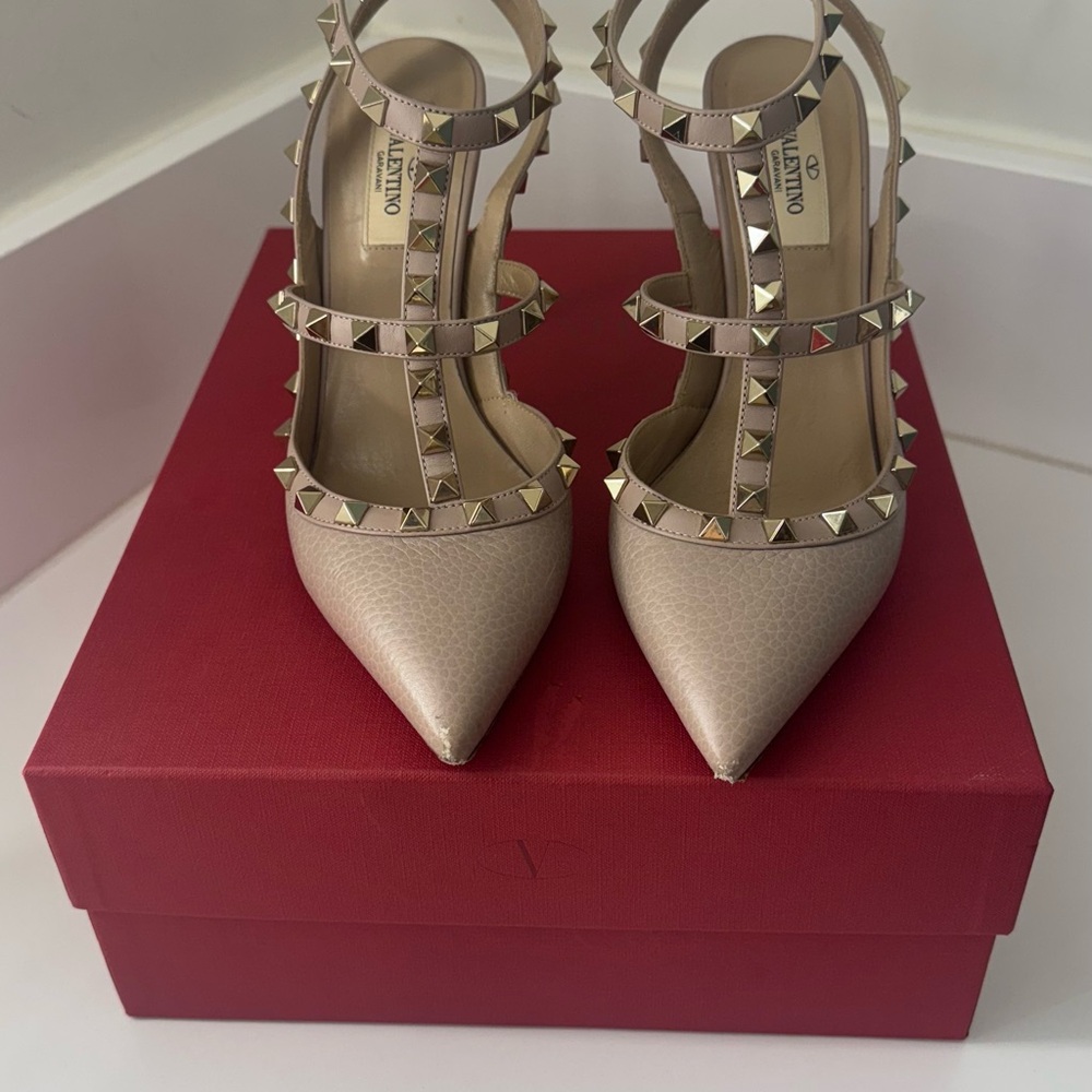 Valentino
Rockstud Grainy Leather Ankle Strap Pumps 100 Mm